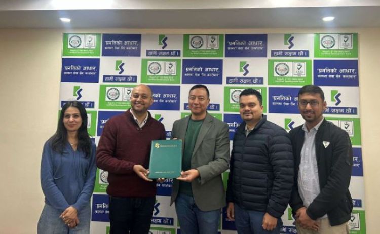 ३५ करोडको अग्राधिकार सेयर जारी गर्दै  कामना सेवा विकास बैंक 