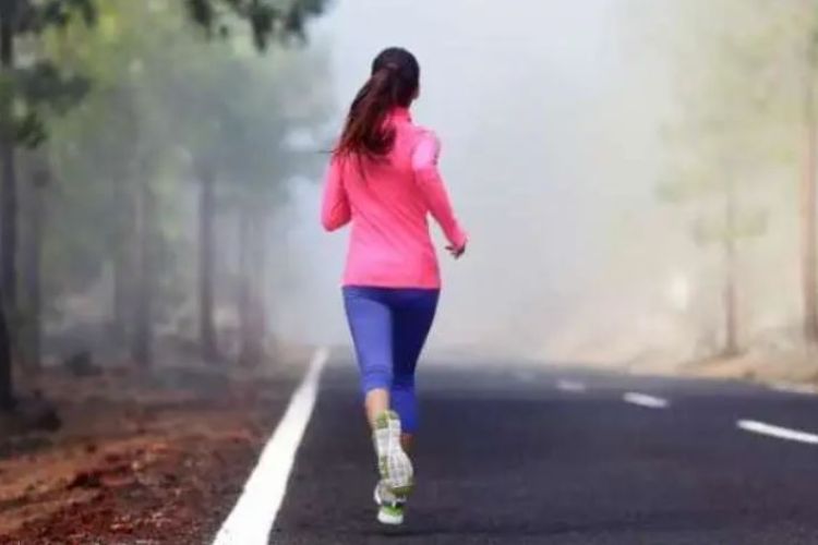 मर्निङ वाक खाली पेटमा गर्ने कि खाएर ? यस्ता छन् दुबैको फाइदा