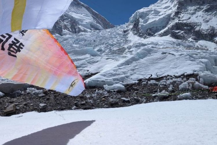 सगरमाथा आरोहणका लागि दुई सयभन्दा बढीले लिए अनुमति, खुम्बु आइसफलको बाटो तयार 