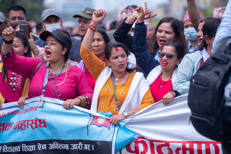 सरकारले कर्मथलोमा फर्किन आग्रह गरे पनि शिक्षकहरुकाे आन्दोलन निरन्तर रहने