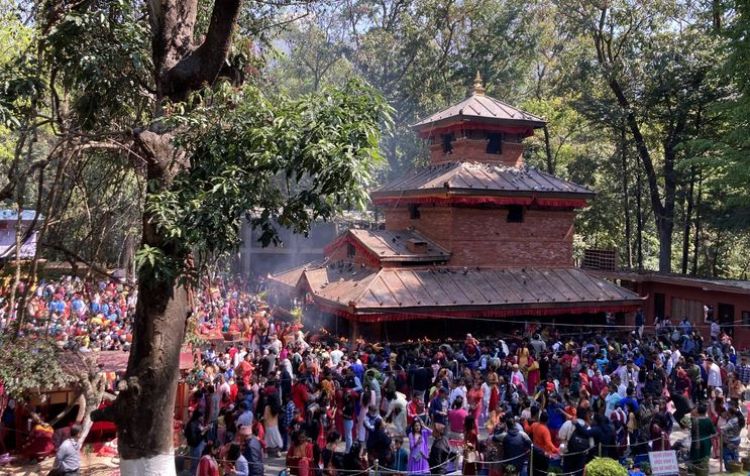चैते दसैँ पर्वः देशभरका शक्तिपीठमा भक्तजनको भीड