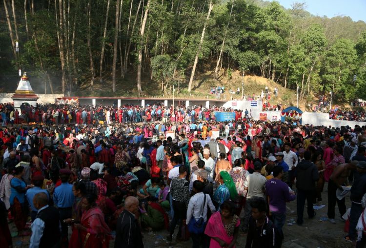 आज मातातिर्थ औशी ,आमाको मुख हेर्ने दिन