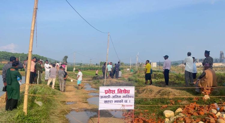 हेटौंडामा जमिनमुनि बेपत्ता गाडी: भूगर्भविदको सहयोगमा खोजी अघि बढ्ने