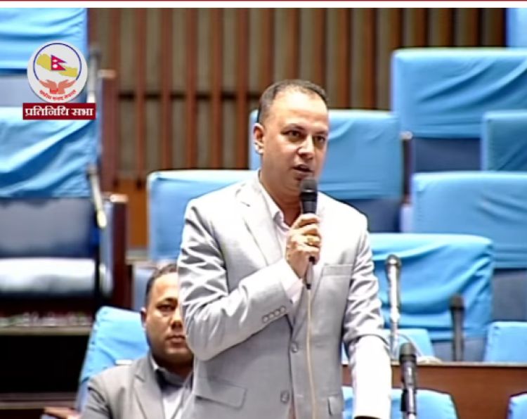 ‘३४ दिन गृह मन्त्रालय सम्हाल्दा लामिछानेले सबै तस्करहरु नियन्त्रणमा लिए’