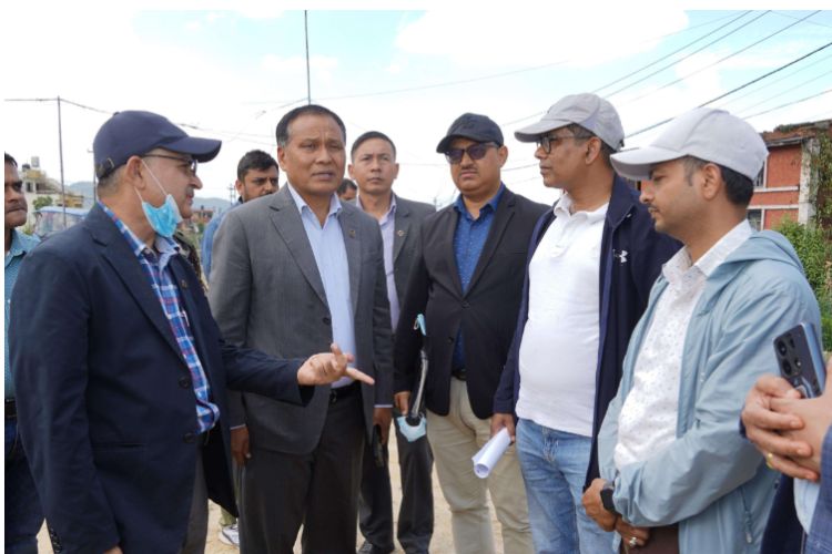 मन्त्री घिसिङद्वारा सूर्यविनायक–धुलिखेल सडकको अनुगमन, हाल सम्म ४५ प्रतिशत मात्र प्रगति