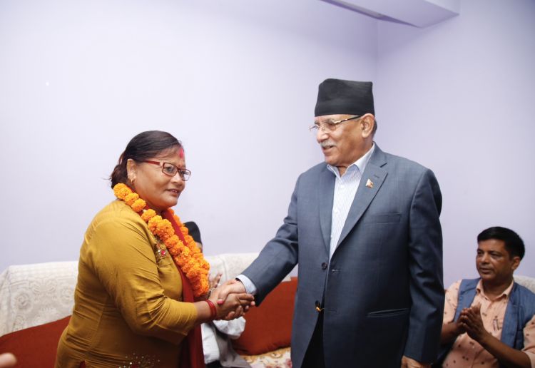 पालुङटारकी नेसपा नेतृ सुशिला श्रेष्ठ माओवादी केन्द्रमा प्रवेश