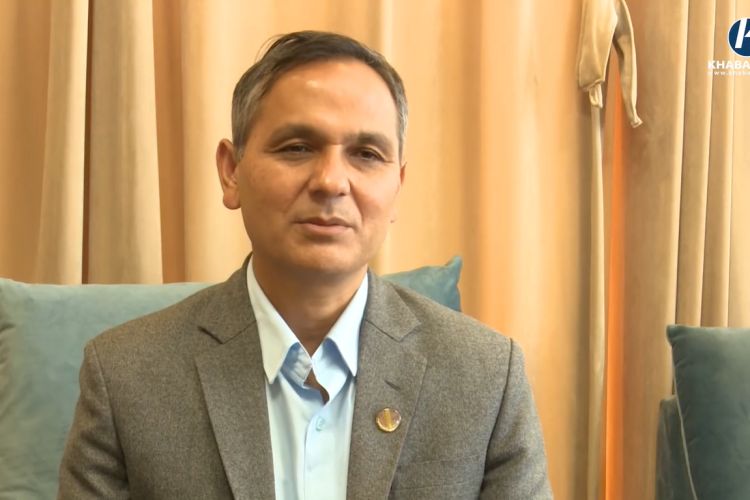 सडकमा प्रदर्शन नगरौँ, सरकार संवादका लागि तयार छ : गृहमन्त्री अर्याल