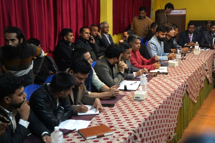 रास्वपाको वृहत् राजनीतिक संवाद सुरु, बाबुराम र रेशम पनि सहभागी