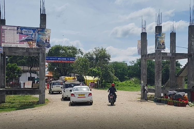 नेपाल-भारत सीमा नाका कात्तिक २५ गतेसम्म बन्द