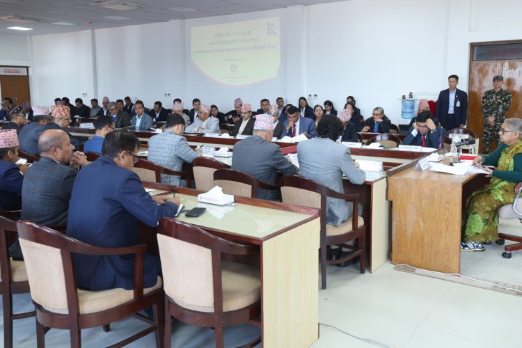 प्रधानमन्त्रीले भनिन् : सरकारको खर्च दर सन्तोषजनक भएन, तोकिएको लक्ष्य पूरा गर्न मिहिनेत गरौँ