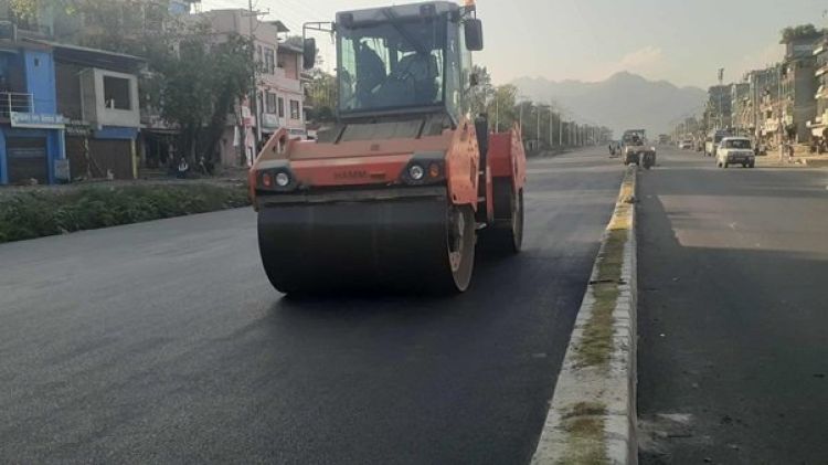 पोखरा–मुग्लिन सडकः पश्चिम खण्डको १८ किलोमिटर कालोपत्र