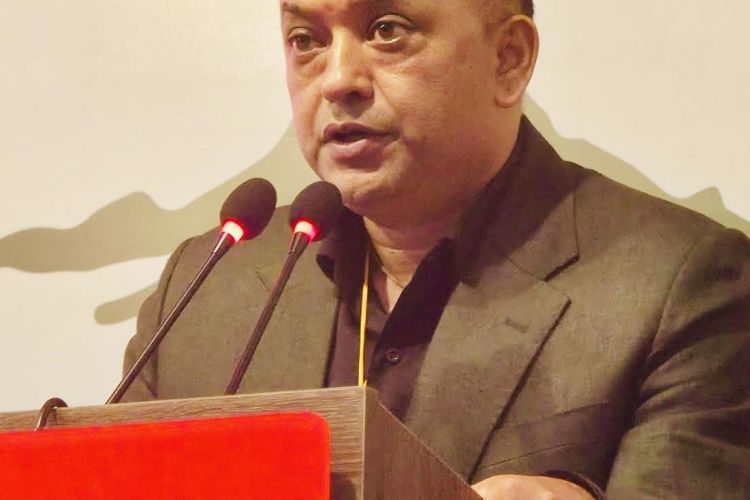 म सभापतिको उम्मेदवार हो, सभापति बन्छु: गगन थापा