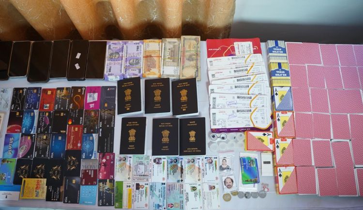 तासमा चिप जोड्ने र आँखामा लेन्स लगाएर क्यासिनो खेलाउने ७ जना पक्राउ
