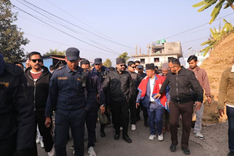 इलाममा मत माग्न व्यस्त छन् बालेन