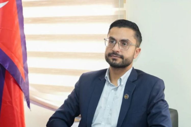 सेवा प्रवाह सुधार्न मातहत निकायलाई शिक्षामन्त्रीको निर्देशन