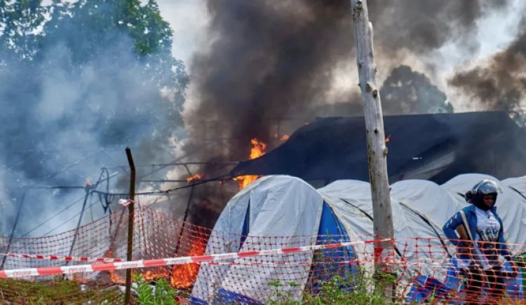 काङ्गोमा आक्रोशित भीडले जलाए अस्पतालका आइसोलेसन वार्ड, अन्धविश्वास र भ्रमको चपेटामा इबोला